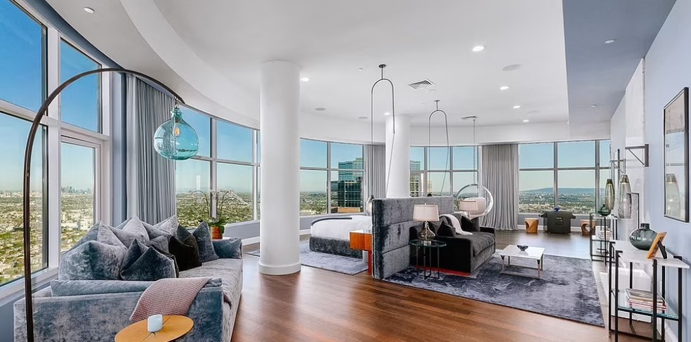 Rihanna compra cobertura de mais de R$ 100 milhões — Foto: Reprodução/Joel Reis/ZenHouse/Mega