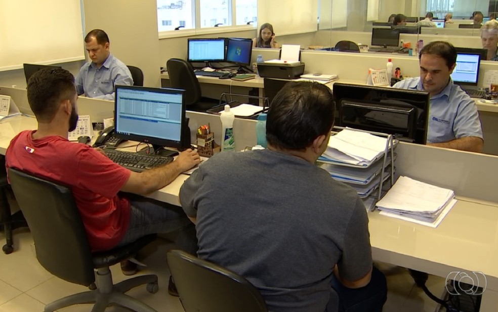Ambiente de trabalho contribui para doenças de fundo emocional.  (Foto: TV Anhanguera/Reprodução)