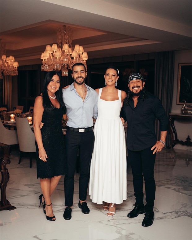 Bell Marques marcou presença no jantar de noivado do filho, Rafa Marques com a influencer Patrícia Guerra (Foto: Reprodução / Instagram)