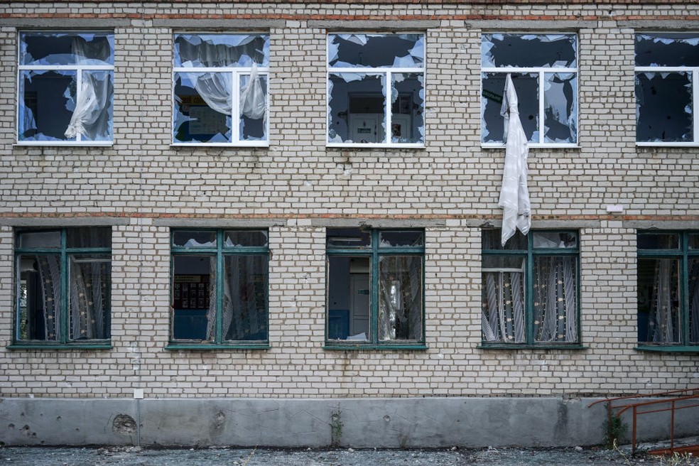 Kherson, com uma população pré-guerra de quase 300.000 habitantes, ficou fria e escura depois que a energia e a água foram cortadas na área circundante nas últimas 48 horas, disseram ambos os lados — Foto: Getty Images