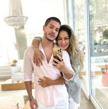Em outubro, Maíra Cardi e Arthur Aguiar anunciaram a separação via as redes sociais — Foto: Reprodução / Instagram