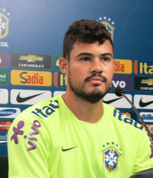 Olimpíadas, renovação e meta ousada de gols: os objetivos de Vinícius Araújo