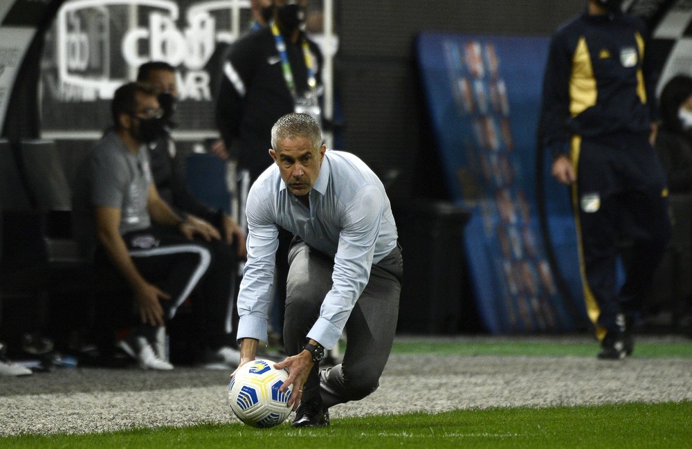 [OPINIÃO] Um clássico de grandes memórias até no meu jogo de botão
