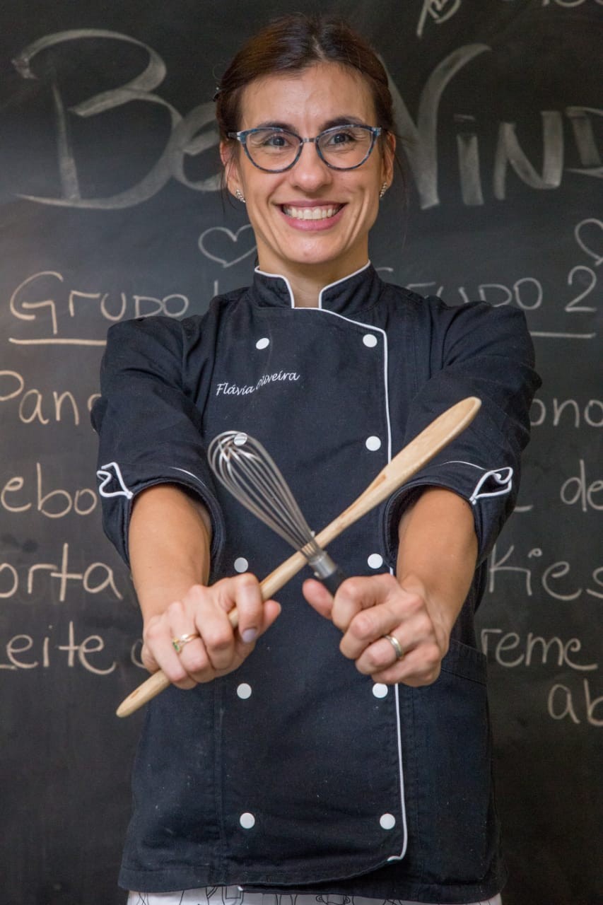 Flávia Oliveira é pediatra e entusiasta da cozinha! (Foto: Divulgação/Flávia Oliveira)