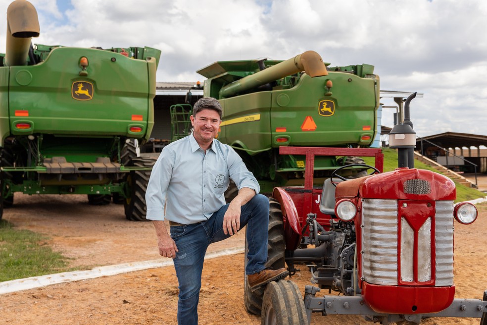 Produtor Fabiano Gomes, proprietário da Fazenda Pau Furado — Foto: BHP Produtora
