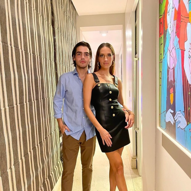 João Guilherme Silva, filho de Faustão, e a namorada, a modelo Schynaider Moura  (Foto: Reprodução/Instagram)