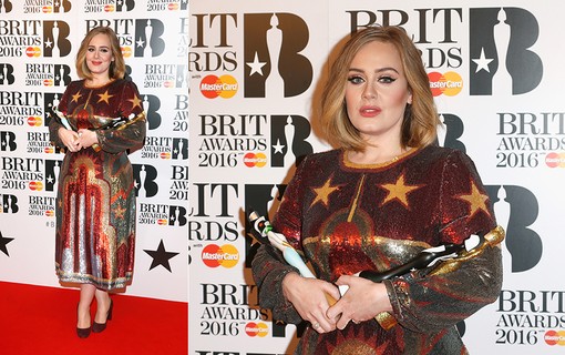 Após apresentação Adele sai com os troféus nas mãos