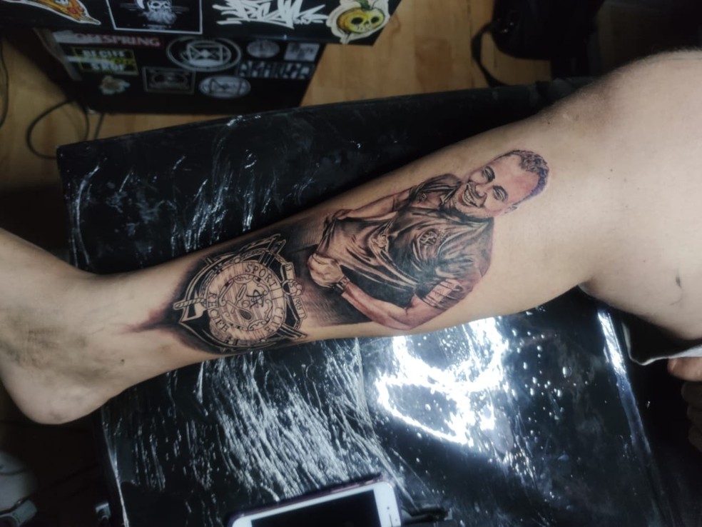 Torcedor do Sport tatuou Jair Ventura após permanência na Série A — Foto: Arquivo pessoal