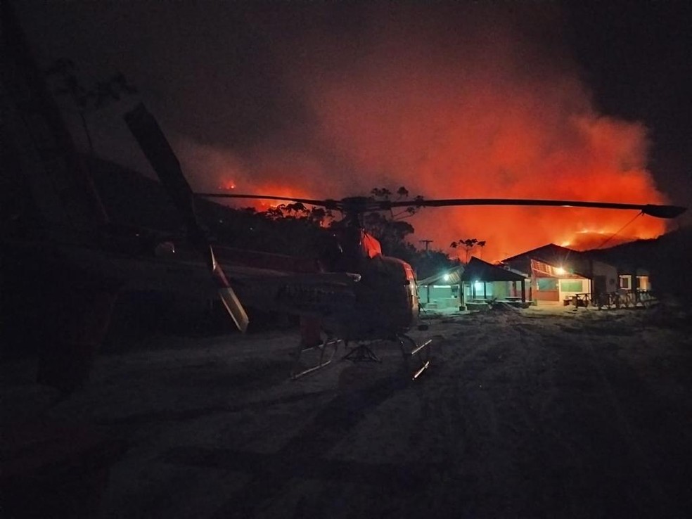 Incêndio no Parque Estadual do Ibitipoca — Foto: Corpo de Bombeiros/Divulgação