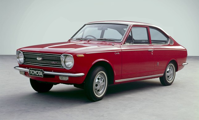 Toyota Corolla primeira geração - 1966