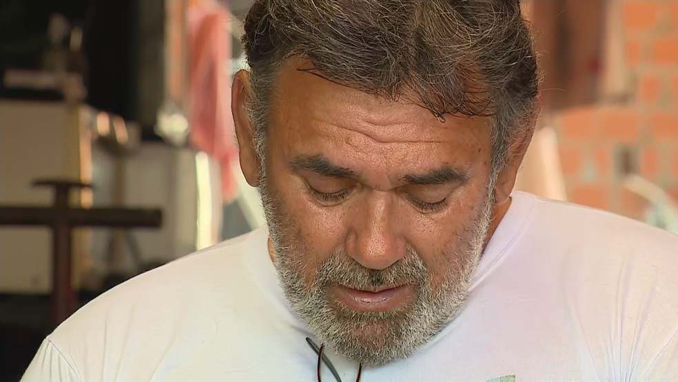 Avô das crianças encontradas mortas em Alvorada falou sobre a dor das perdas dos netos — Foto: Reprodução/RBS TV