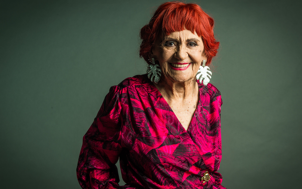Laura Cardoso vai ser dona de um bordel onde não falta animação (Foto: Raquel Cunha/TV Globo)