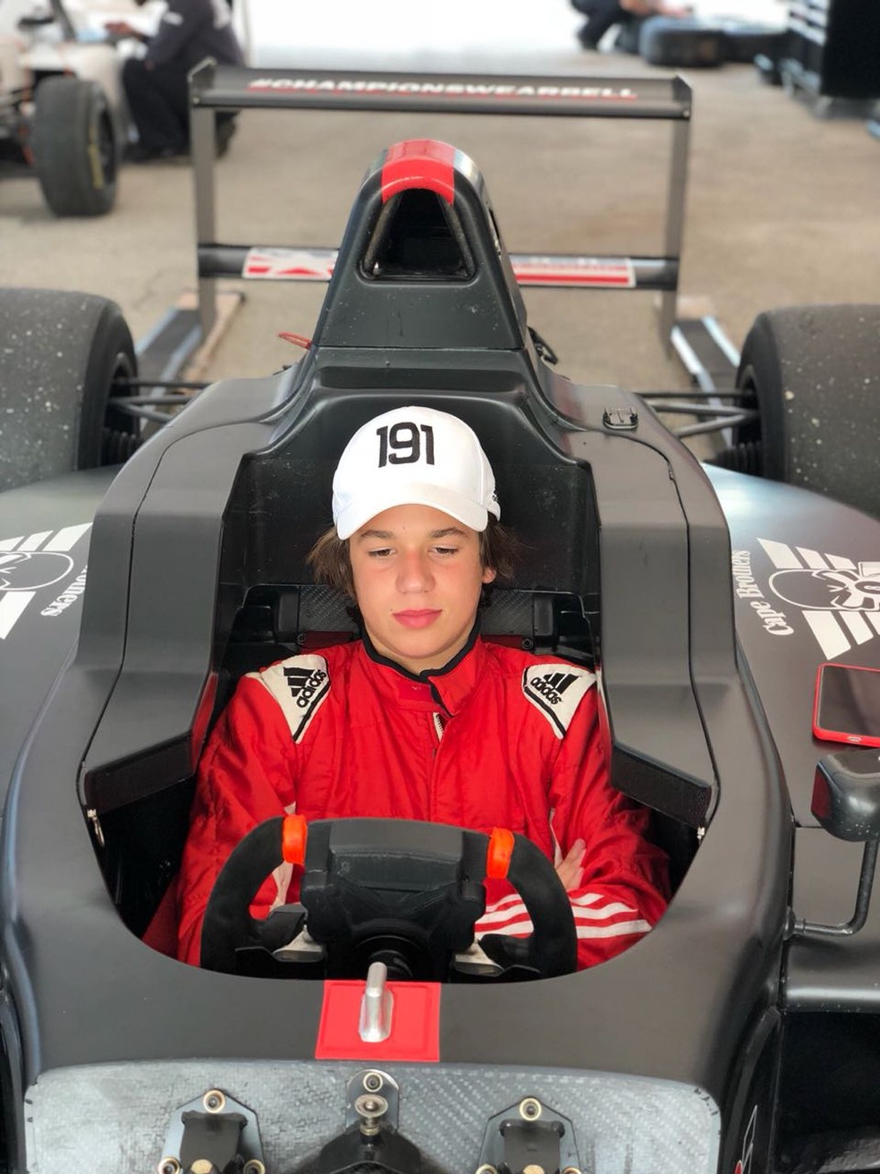 Aos 16 anos, filho de Rubinho farÃ¡ sua temporada de estreia no automobilismo (Foto: DivulgaÃ§Ã£o)