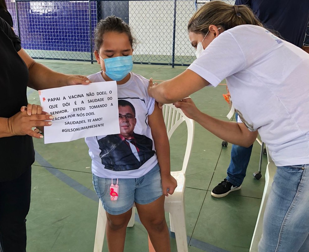 Garota foi vacinada no dia 28 de janeiro, em Riacho de Santo Ant�nio, PB � Foto: Arquivo Pessoal