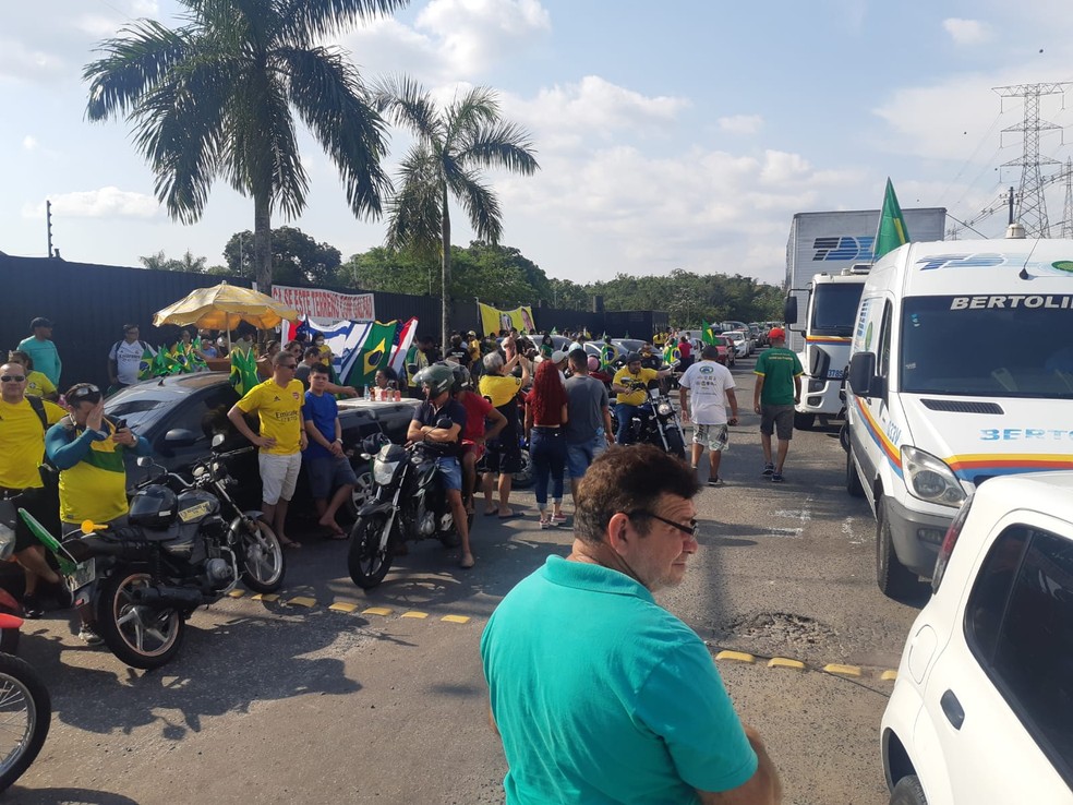 Grupo faz ato a favor de Bolsonaro e do voto impresso em Manaus — Foto: Iranilson Valente/Rede Amazônica