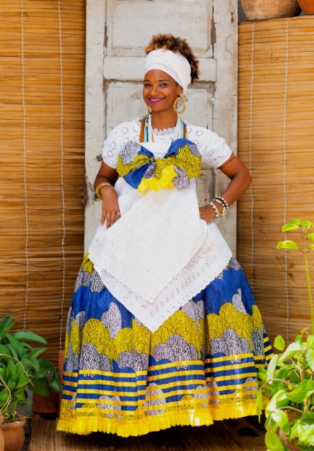'Moda de Terreiro': catálogo preserva tradição de vestimentas de santo — Foto: Divulgação/Alex Ferro