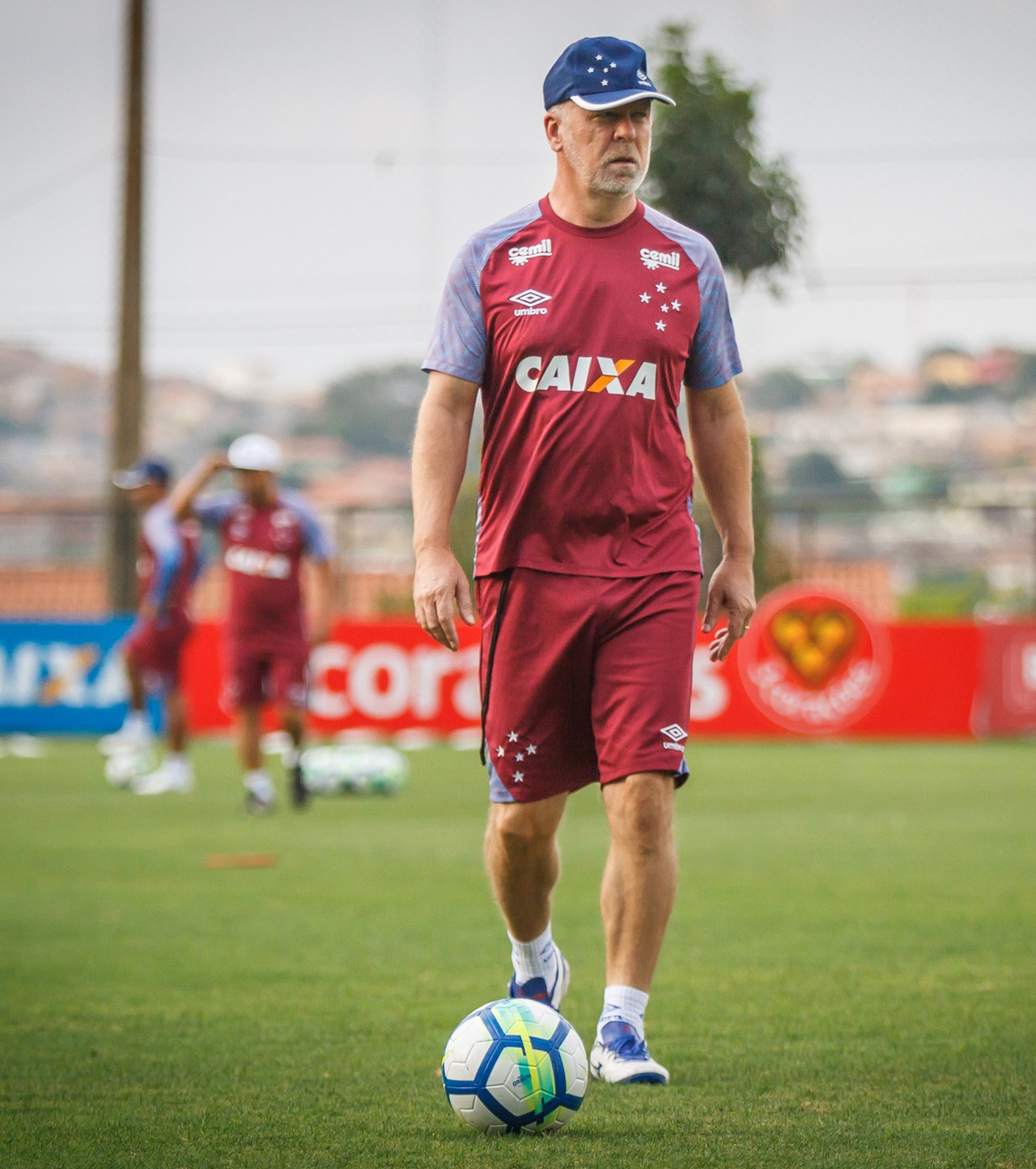 Cruzeiro 2019: Mano Menezes indica saída de jogadores e mira solução caseira para defesa