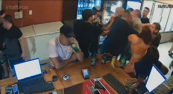 Início da briga no bar em Campo Grande — Foto: Reprodução