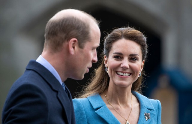 EDINBURGH, SCOTLAND - MAY 27: Prince William, Duke of Cambridge and Catherine, Duchess of Cambridge attend a Beating of the Retreat at the Palace of Holyroodhouse on May 27, 2021 in Edinburgh, Scotland. (Photo by Jane Barlow-WPA Pool/Getty Images) (Foto: Getty Images)