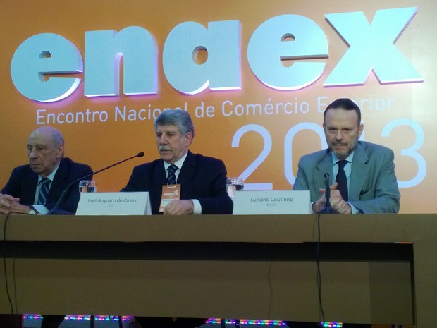 Luciano Coutinho, presidente do BNDES, no Enaex (Foto: Lilian Quaino/G1)
