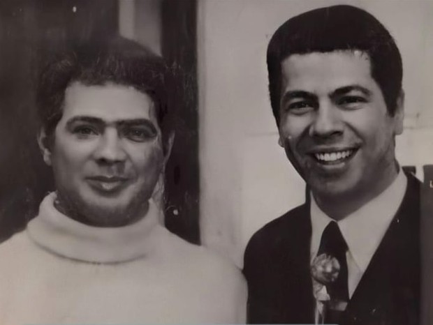 Silvio Santos com o irmão Leon Abravanel, que chegou a substituí-lo na TV com o nome Leo Santos (Foto: Reprodução/Instagram)