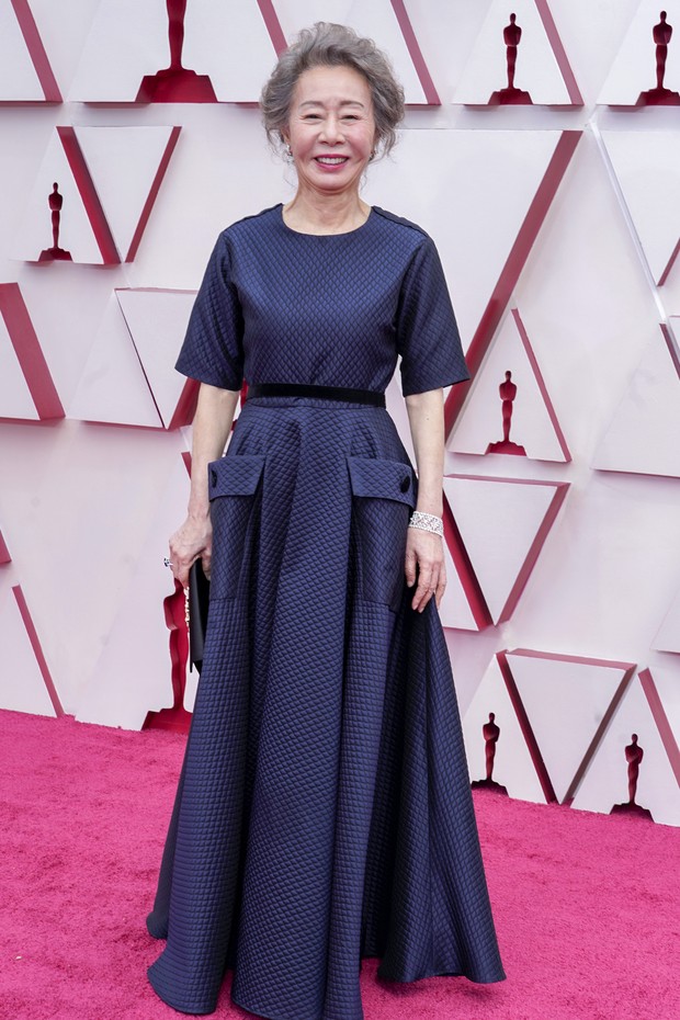 LOS ANGELES, CALIFORNIA – APRIL 25: Youn Yuh-jung attends the 93rd Annual Academy Awards at Union Station on April 25, 2021 in Los Angeles, California. (Photo by Chris Pizzelo-Pool/Getty Images) (Foto: Getty Images)