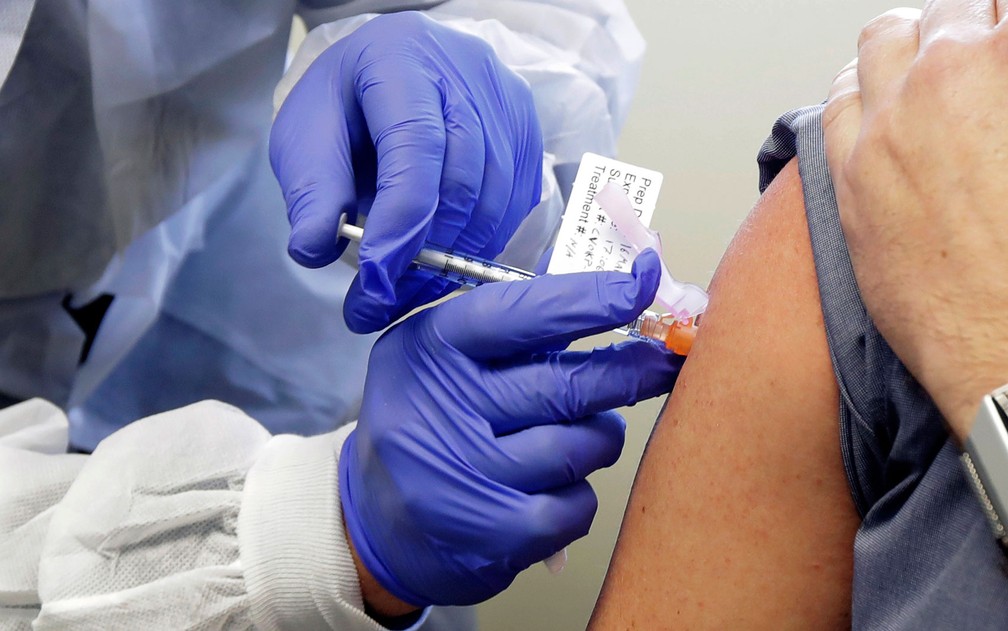 Candidata a vacina contra Covid-19 da Moderna entra em estágio avançado de testes nos EUA