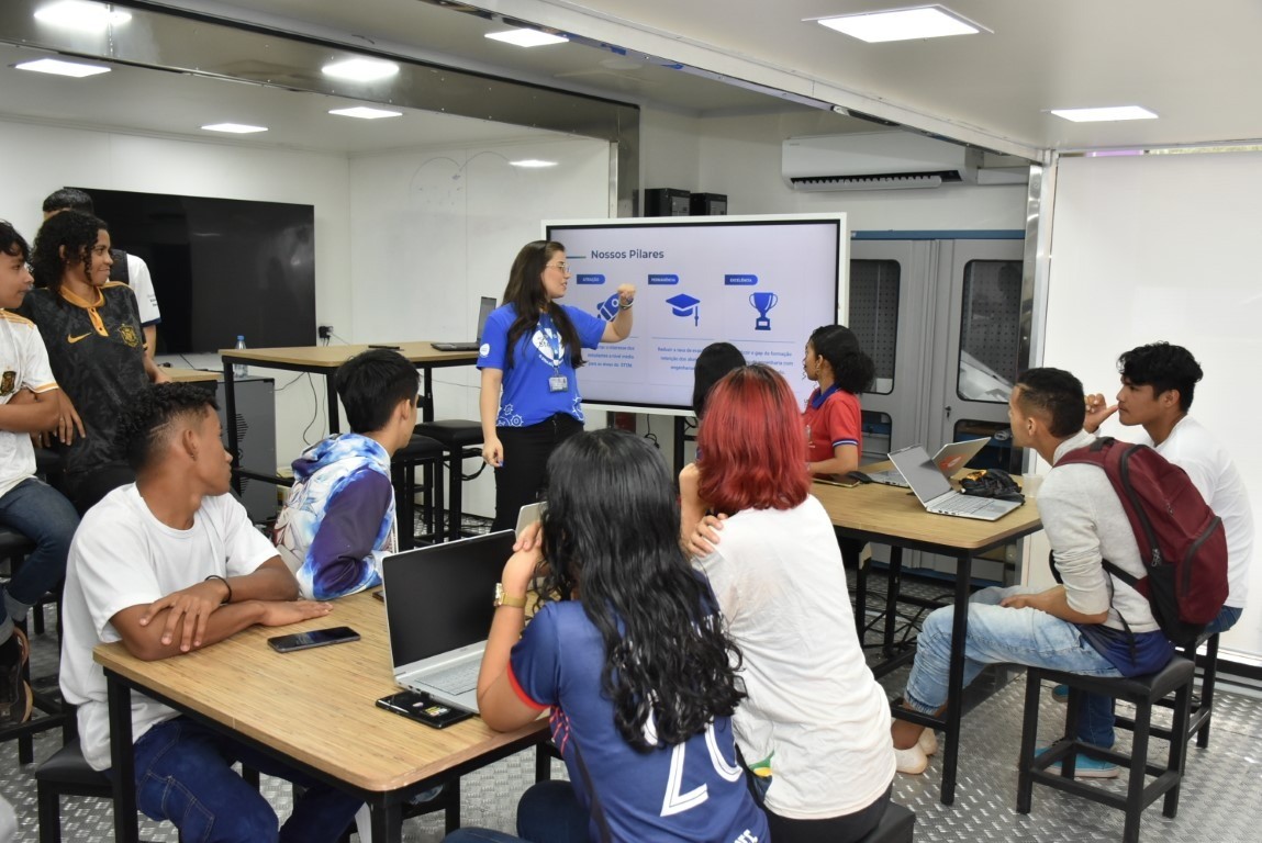 Curso gratuito de robótica é ofertado para estudantes em Presidente Figueiredo, no AM