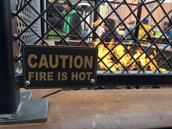 'Atenção: o fogo está quente'