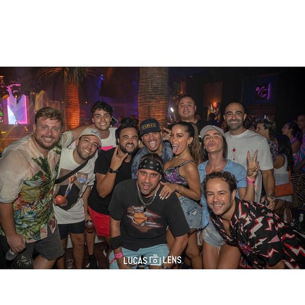 Anitta mostra fotos em Orlando (Foto: Reprodução/Instagram)