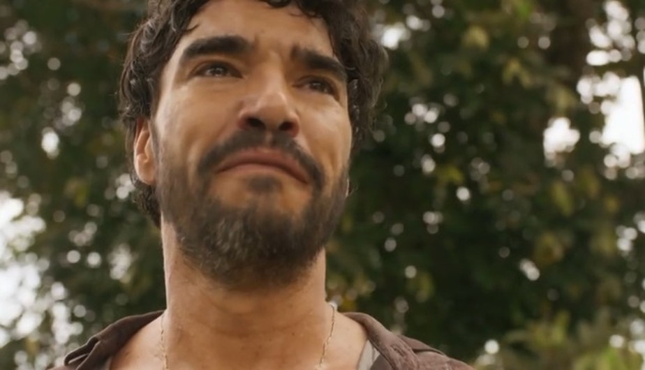 Caio Blat como Pajeú, de 'Mar do Sertão'