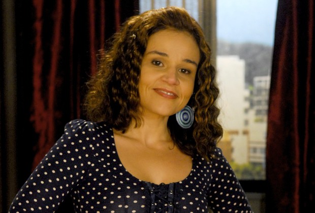 Claudia Rodrigues como Marinete, protagonista de A Diarista, seriado que ficou no ar entre 2004 e 2007 (Foto: Divulgação/TV Globo)