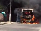 Polícia apreende adolescentes suspeitos de atear fogo a ônibus