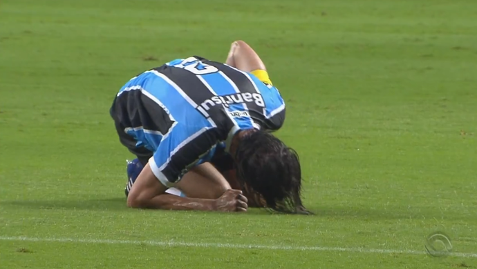 De Bolaños a Geromel: Grêmio revive drama com lesões após Gre-Nal