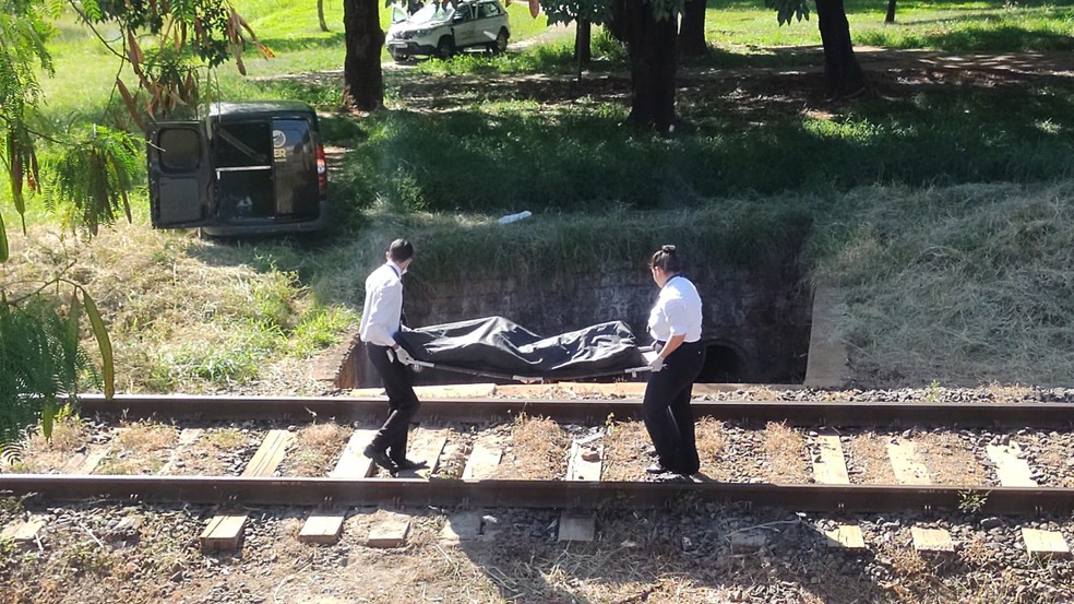 Corpo foi achado próximo ao viaduto Jordão Reis em Rio Preto — Foto: Arquivo Pessoal