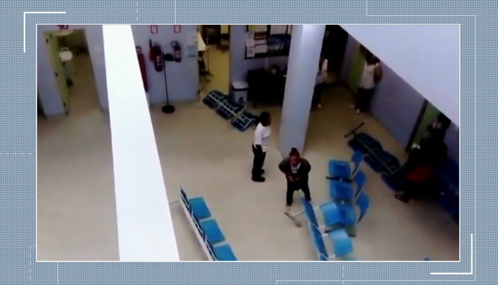 Vídeo mostra mãe surtando em UBS de Guarulhos após não conseguir atendimento. — Foto: BDSP/Reprodução