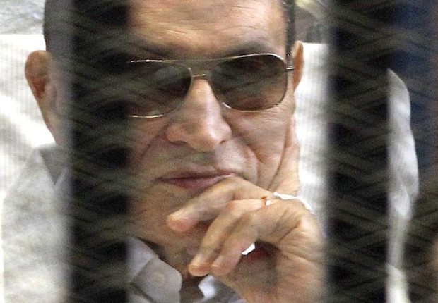 Hosni Mubarak durante seu julgamento  (Foto: Agência EFE)