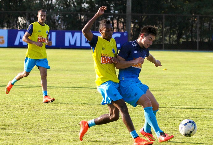 Em novo coletivo, Marcelo Oliveira confirma mudanças no Cruzeiro