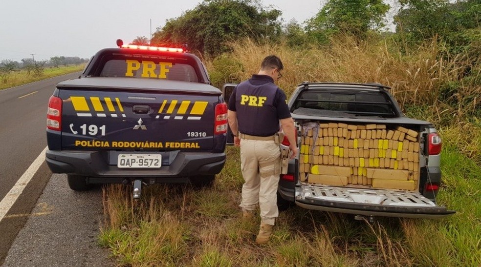 PRF apreendeu mais de 1,5 tonelada de maconha em dois veículos em MS — Foto: PRF/Divulgação