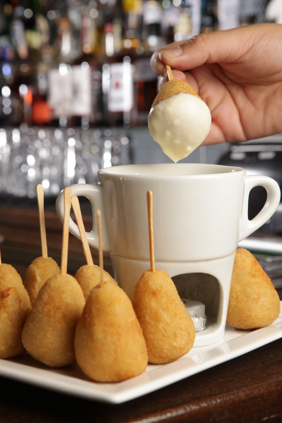 O fondue de coxinha do Bar da Frente — Foto: Berg Silva/Divulgação