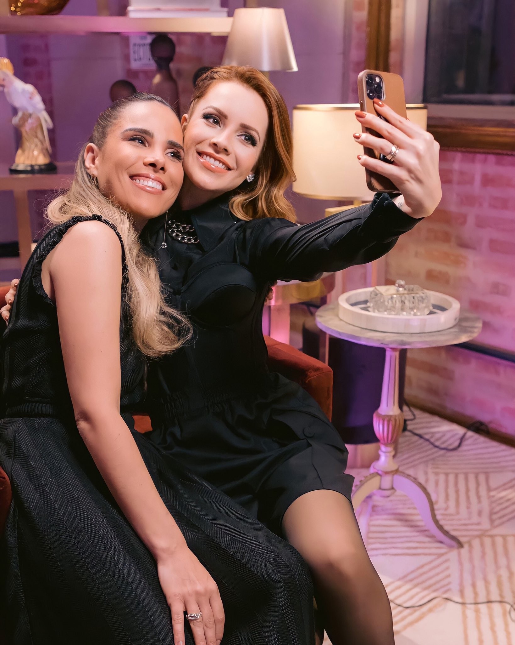 Sandy e Wanessa Camargo anunciam 'Leve', primeira música em parceria das duas