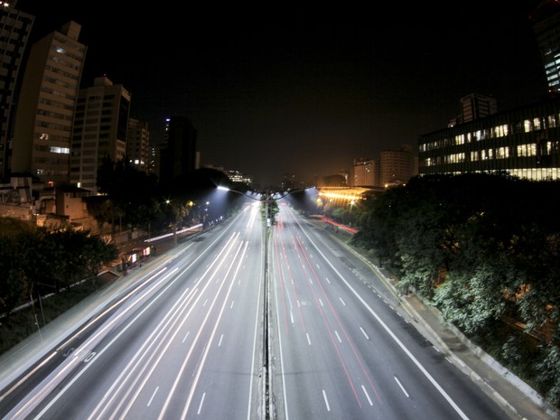 Av. 23 de Maio foi o primeiro ponto na cidade de São Paulo a ter iluminação publica de LED (Foto: Divulgação/Unicoba)