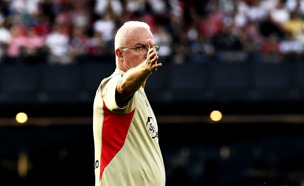 Análise: Dorival começa a reconstruir o São Paulo de trás para frente, e evolução é realidade