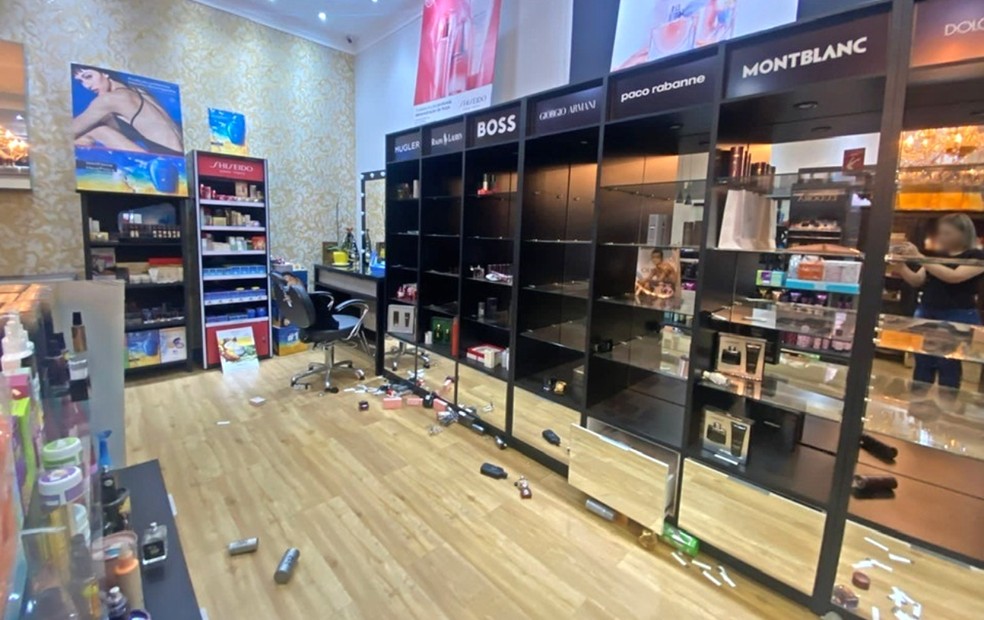 Loja de perfumes tem prejuízo avaliado em R$ 1 milhões após ser furtada em Itapetininga  — Foto: Arquivo Pessoal 