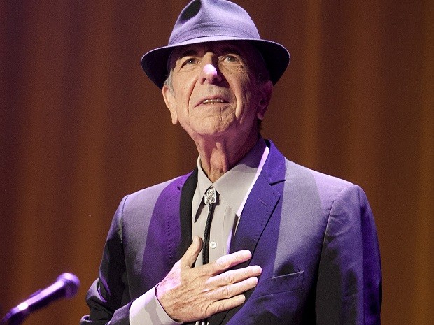 Músico Leonard Cohen se apresenta nesta terça (18) no Madison Square Garden, em Nova York (Foto: Mike Lawrie/Getty Images/AFP)
