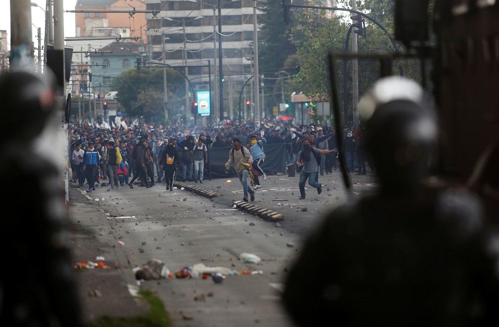 Protestos no Equador chegaram ao segundo dia nesta sexta-feira (4) — Foto: Daniel Tapia/Reuters