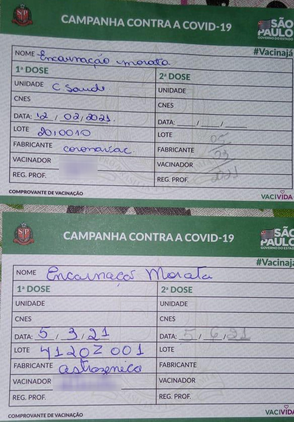 Comprovantes de vacinação mostram que a aposentada Encarnação Morata, de 90 anos, foi imunizada com doses de diferentes fabricantes — Foto: Alex Rosa de Assis/Cedida