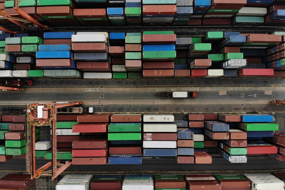 Falta de contêineres afeta exportadores do mundo inteiro. — Foto:  REUTERS/Aleksander Solum.