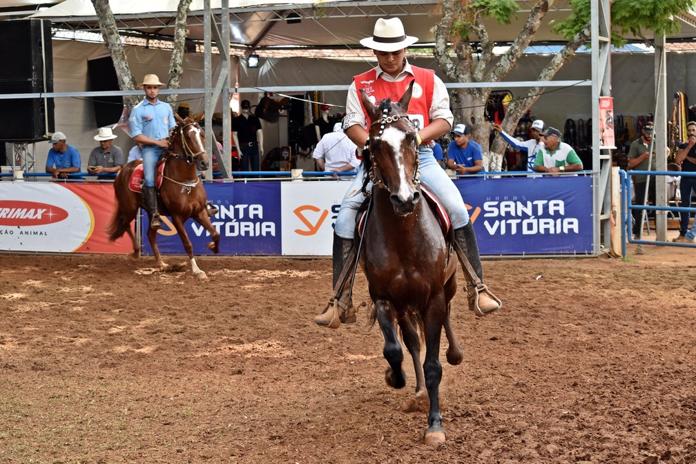 Qualidade da marcha é um dos quesitos avaliados em competição em Caxambu — Foto: Lucas Soares / G1