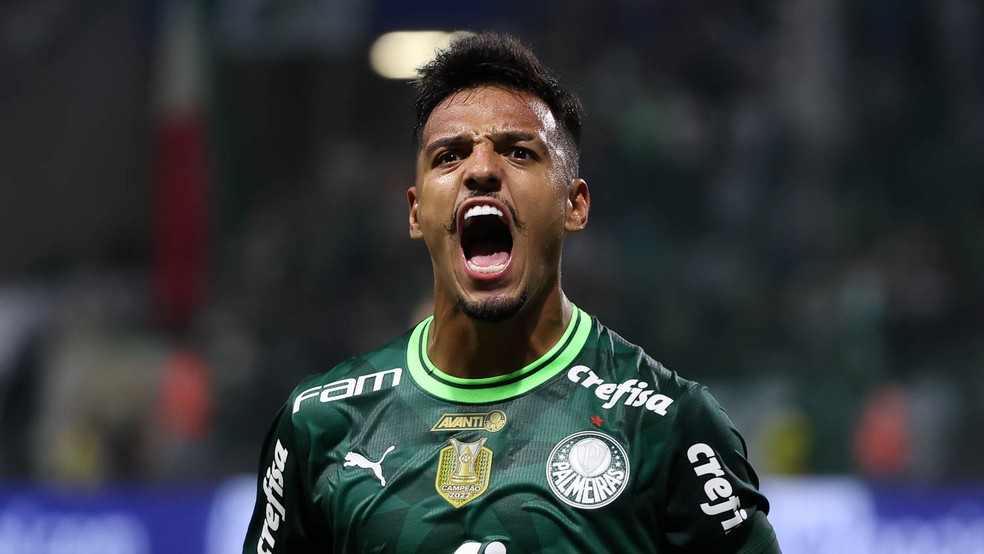 Gabriel Menino + 10? Volante vive maior sequência de jogos no Palmeiras